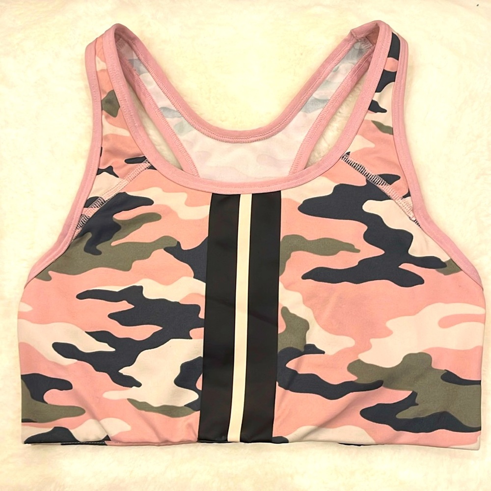 PINK Victoria’s Secret sports bra